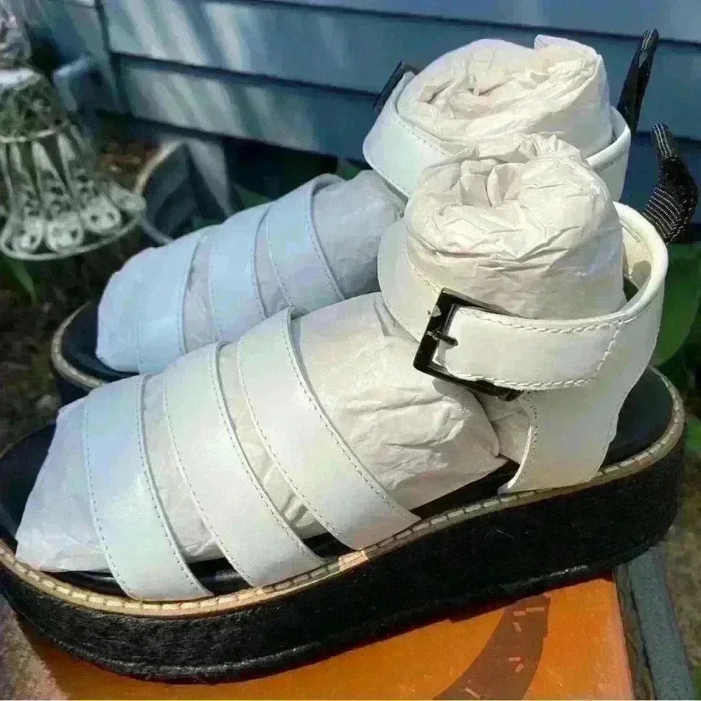 Diba Decide So Women’s White Leather Stacked Heel Sandals - Picture 6 of 9